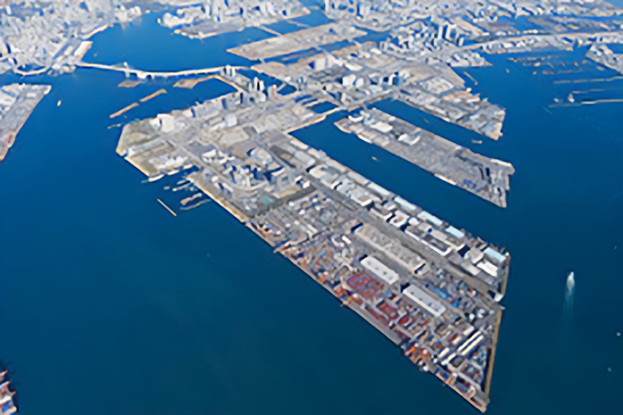 青海コンテナ埠頭
